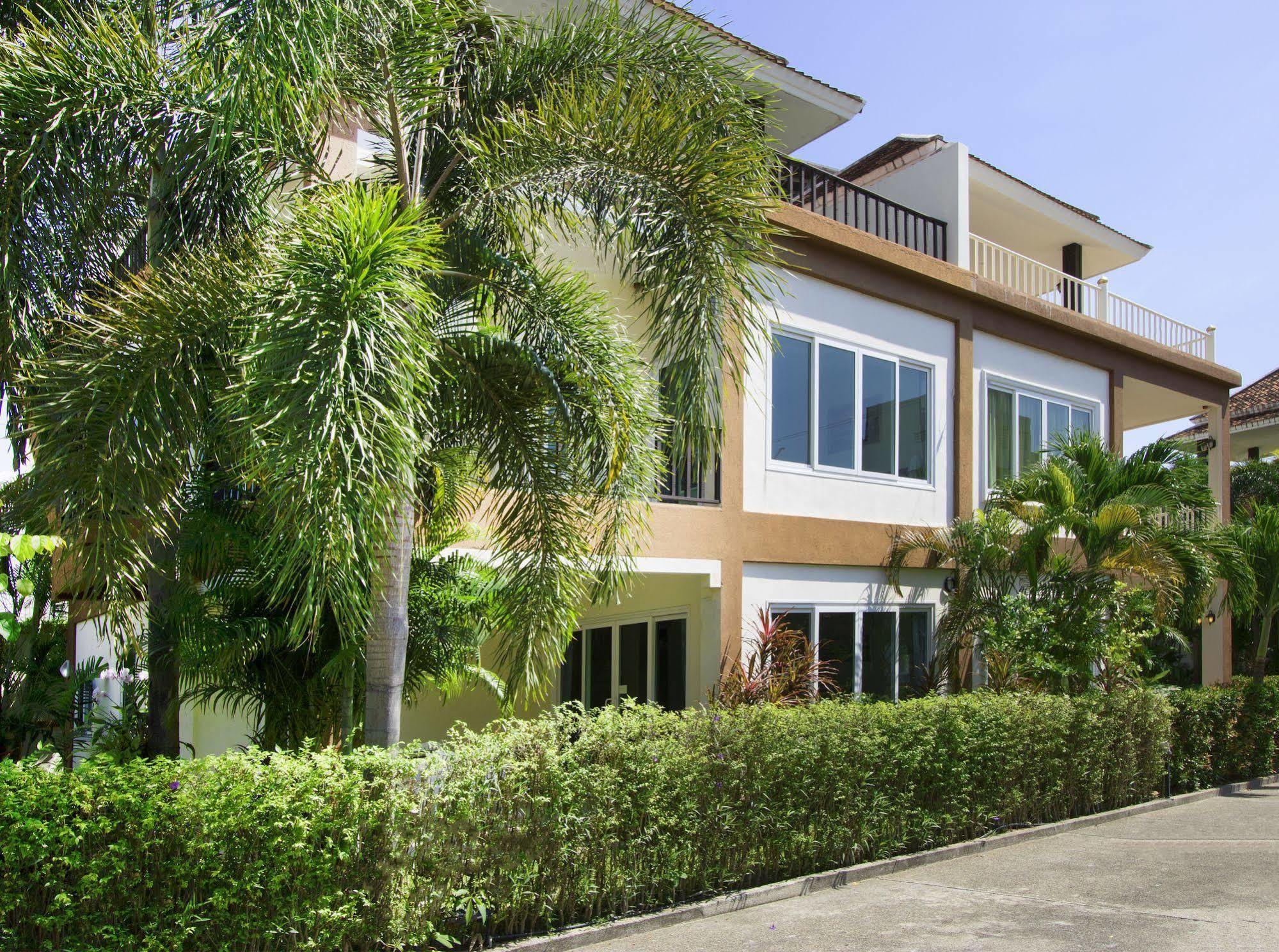 Arabella Villas Pattaya Bagian luar foto