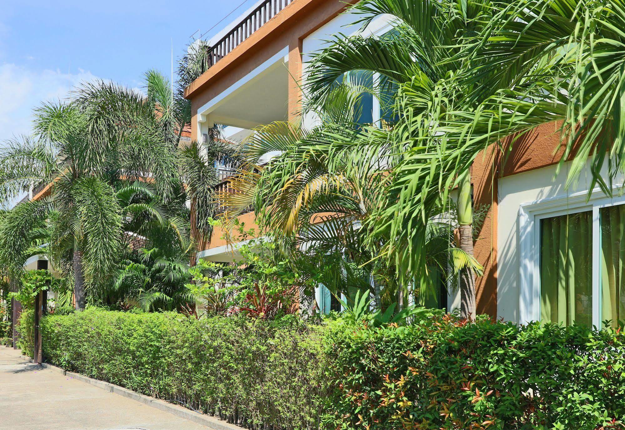 Arabella Villas Pattaya Bagian luar foto