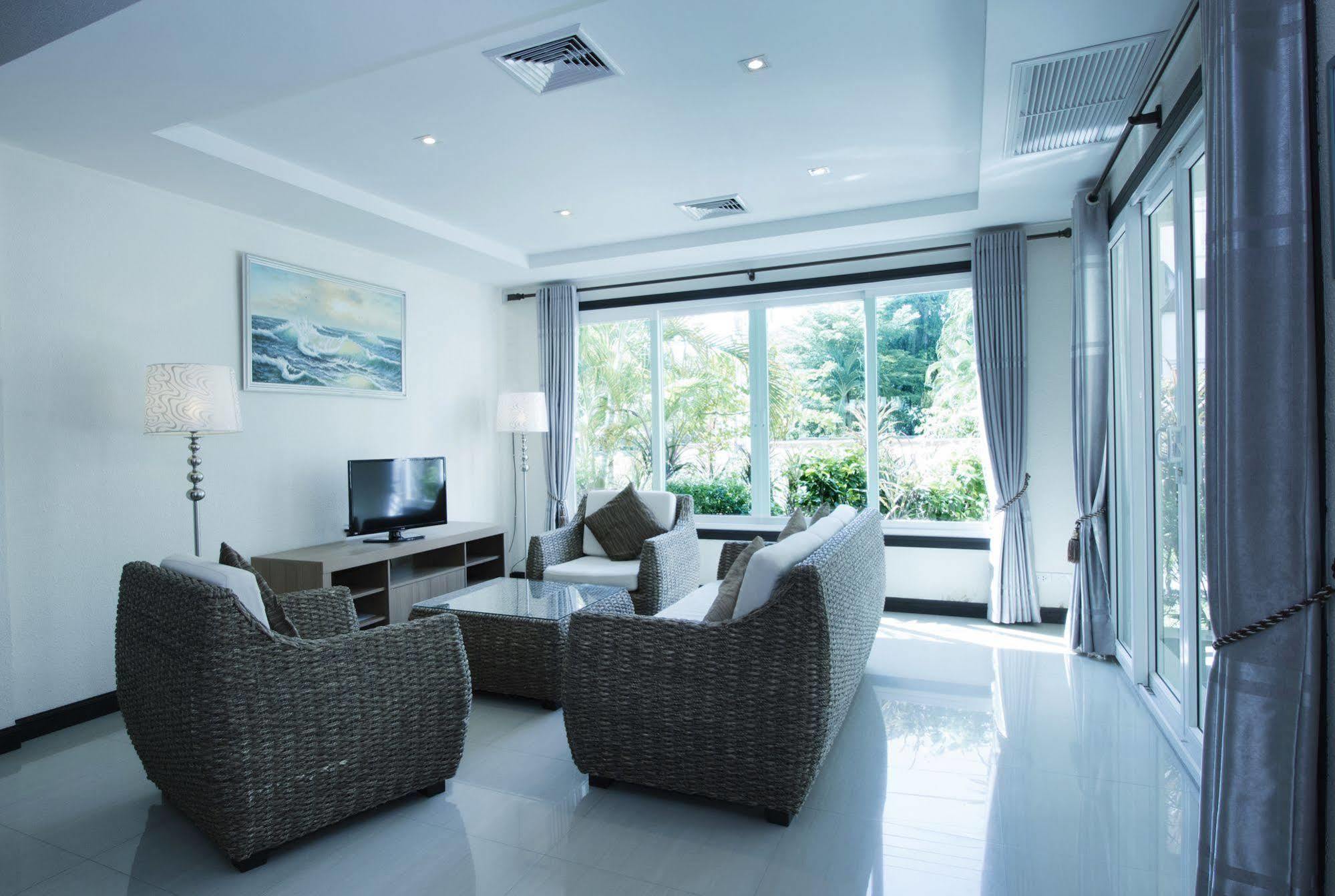 Arabella Villas Pattaya Bagian luar foto