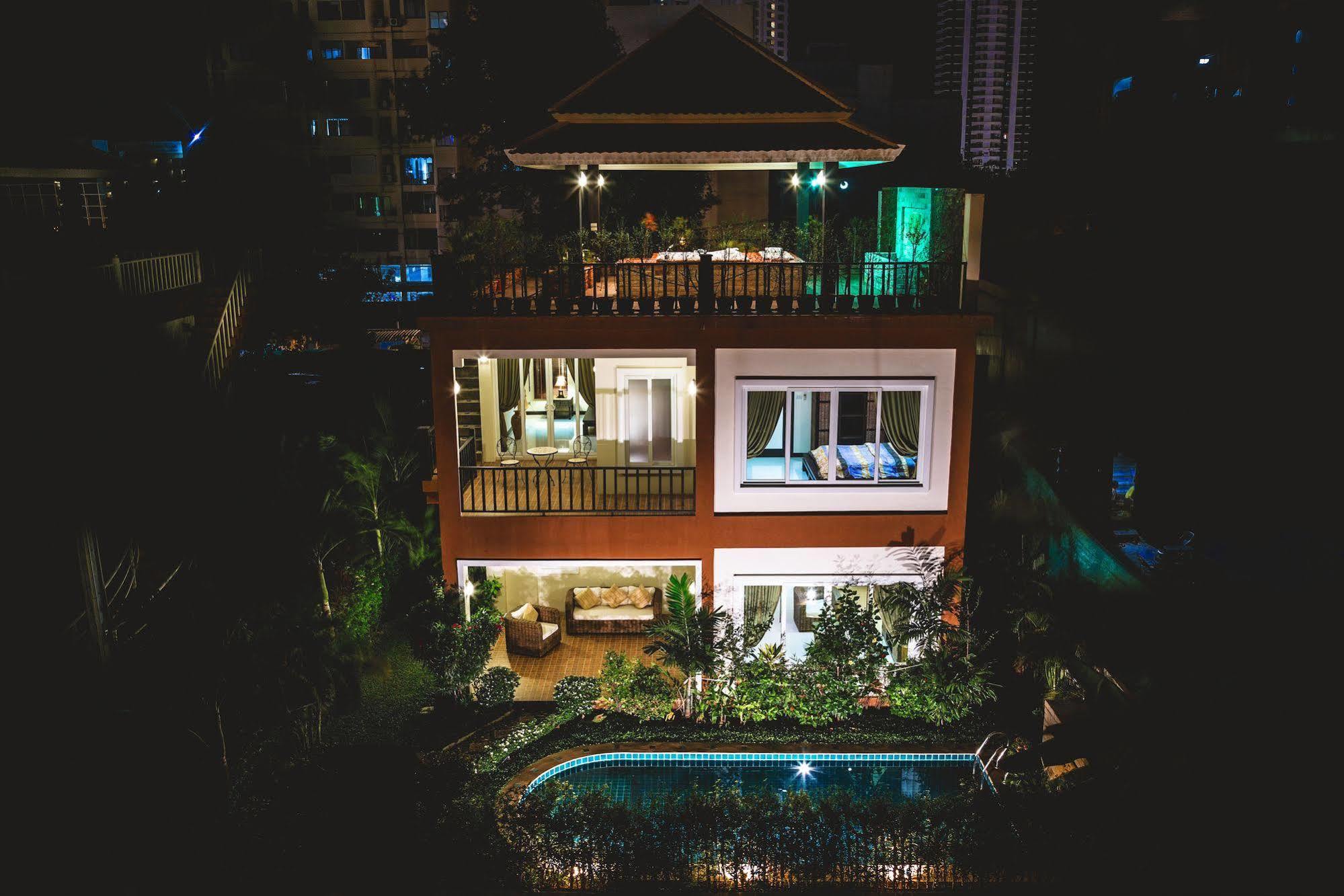 Arabella Villas Pattaya Bagian luar foto