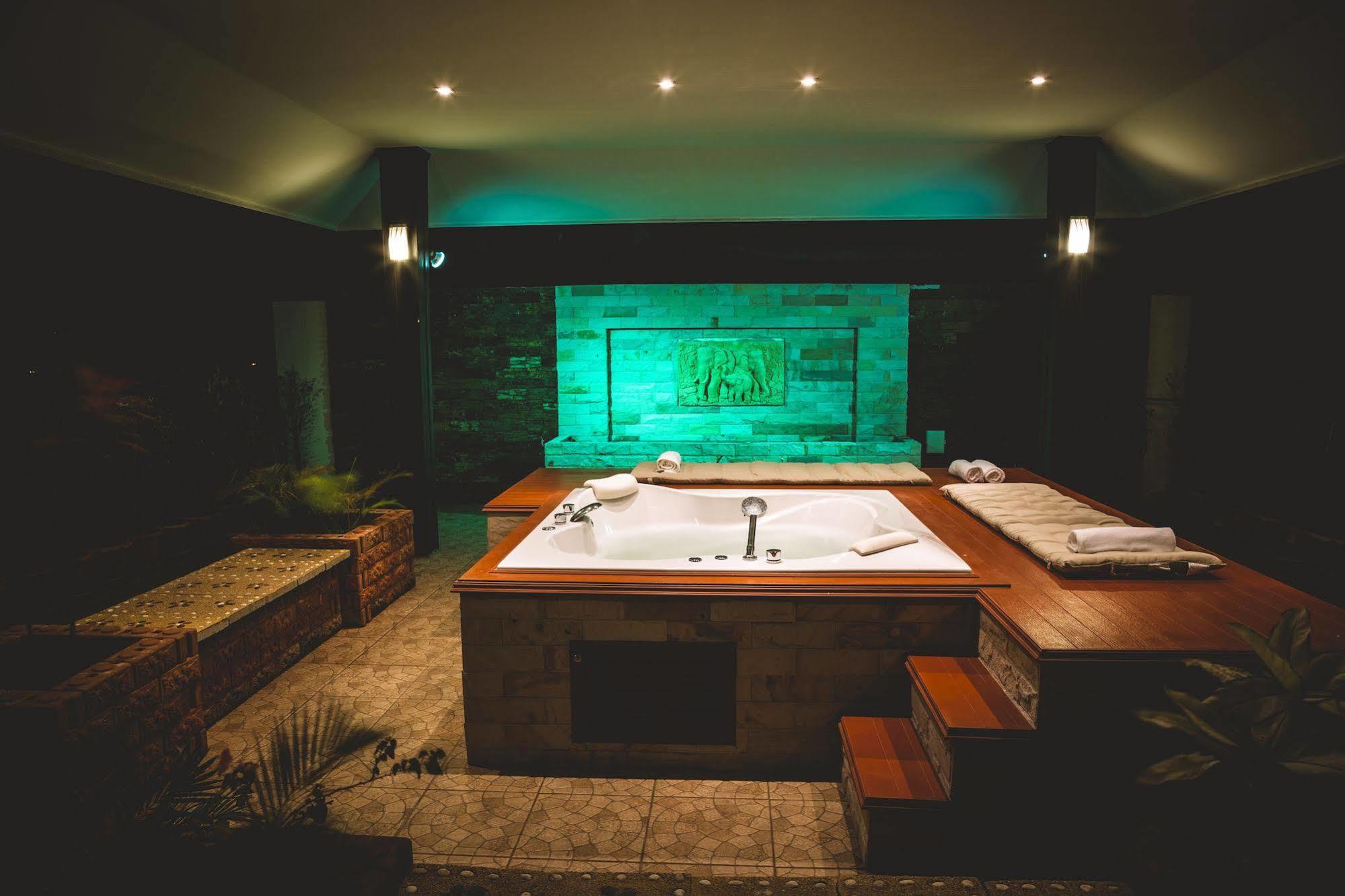 Arabella Villas Pattaya Bagian luar foto